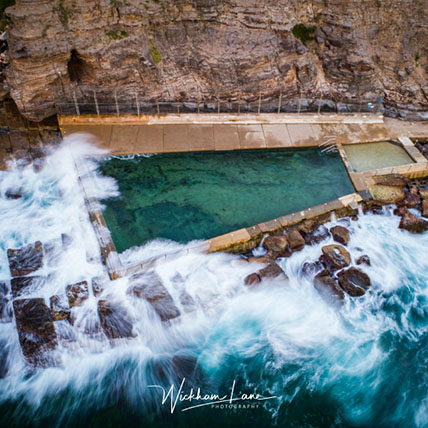 Avalon Pool long waves